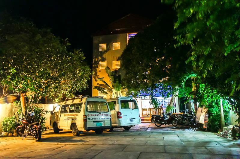 Visal Sak Guesthouse Kep Luaran gambar